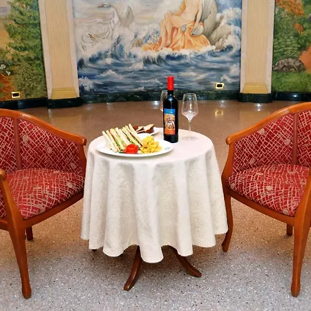 Afrodite Boutique Ξενοδοχείο 5*