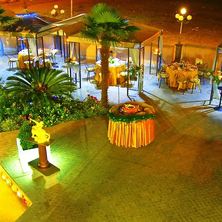 Afrodite Boutique Отель Бовалино-Марина